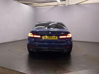 BMW 5 SERIES 2.0 520d MHT M Sport Saloon 4dr Diesel Hybrid Steptronic Euro 6 