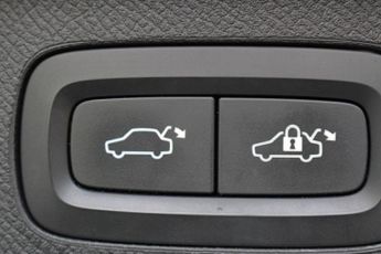 VOLVO XC90 2.0 D5 PowerPulse Inscription Pro SUV 5dr Diesel Auto 4WD Euro 6