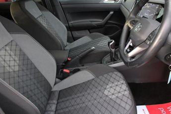 VOLKSWAGEN POLO 1.0 TSI R-Line Hatchback 5dr Petrol Manual Euro 6 (s/s) (95 ps)