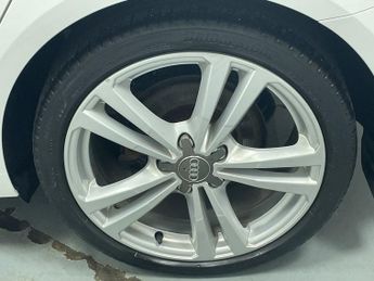 AUDI A3 1.4 TFSI CoD Sport Sportback 5dr Petrol Manual Euro 6 (s/s) (150