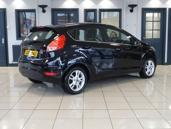 FORD FIESTA 1.0T EcoBoost Zetec Hatchback 5dr Petrol Powershift Euro 6 (100 
