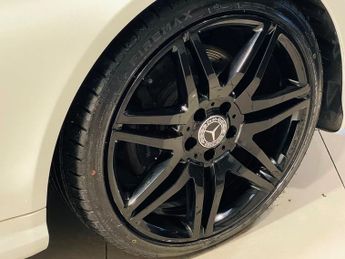 MERCEDES-BENZ E-CLASS 2.1 E220d AMG Line Edition (Premium) Cabriolet 2dr Diesel G-Tron