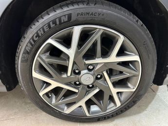 HYUNDAI KONA 1.6 h-GDi Premium SUV 5dr Petrol Hybrid DCT Euro 6 (s/s) (141 ps