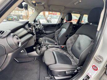 MINI HATCH 1.5 Cooper D Hatchback 5dr Diesel Auto Euro 6 (s/s) (116 ps)