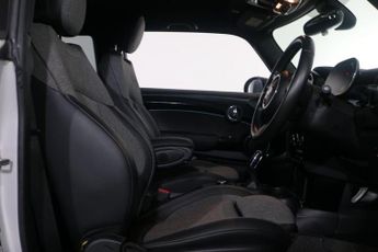 MINI Electric Hatch Cooper SE 32.6kWh Level 2 Hatchback 3dr Electric Auto (184 ps)