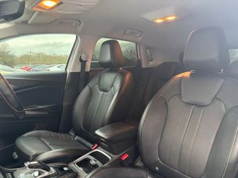 VAUXHALL GRANDLAND X 1.6 13.2kWh Ultimate Nav SUV 5dr Petrol Plug-in Hybrid Auto 4WD 