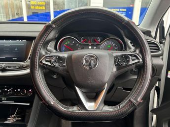 VAUXHALL GRANDLAND X 1.6 13.2kWh Ultimate Nav SUV 5dr Petrol Plug-in Hybrid Auto 4WD 