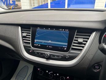 VAUXHALL GRANDLAND X 1.6 13.2kWh Ultimate Nav SUV 5dr Petrol Plug-in Hybrid Auto 4WD 