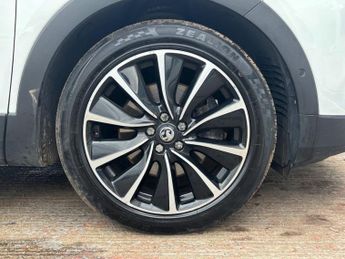 VAUXHALL GRANDLAND X 1.6 13.2kWh Ultimate Nav SUV 5dr Petrol Plug-in Hybrid Auto 4WD 