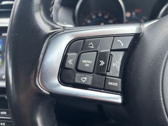 JAGUAR F-PACE 2.0 D180 R-Sport SUV 5dr Diesel Auto AWD Euro 6 (s/s) (180 ps)