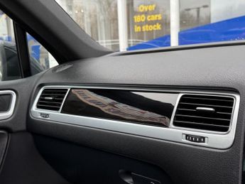 VOLKSWAGEN TOUAREG 3.0 TDI V6 BlueMotion Tech R-Line Plus SUV 5dr Diesel Tiptronic 