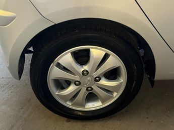 HYUNDAI I10 1.2 Active Hatchback 5dr Petrol Auto Euro 5 (85 bhp)