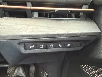 NISSAN ARIYA 63kWh Evolve SUV 5dr Electric Auto 7.4kW Charger (217 ps)