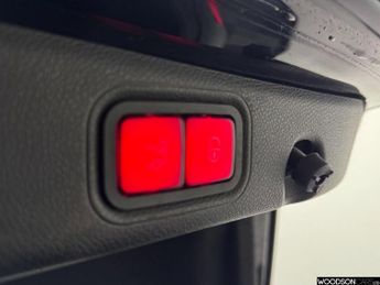 MERCEDES-BENZ E-CLASS 2.0 E350e 6.4kWh AMG Line (Premium) Saloon 4dr Petrol Plug-in Hy