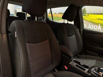 NISSAN LEAF 39kWh Acenta Hatchback 5 Door Electric Automatic Red 1 Owner fro