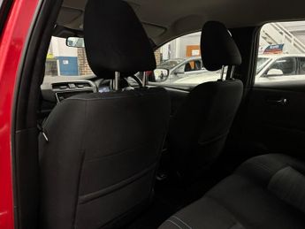 NISSAN LEAF 39kWh Acenta Hatchback 5 Door Electric Automatic Red 1 Owner fro