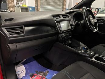 NISSAN LEAF 39kWh Acenta Hatchback 5 Door Electric Automatic Red 1 Owner fro