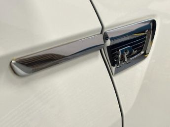 VOLKSWAGEN TIGUAN 2.0 BiTDI R-Line SUV 5 Door Diesel Automatic DSG 4Motion White E