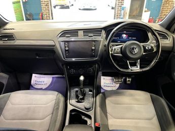 VOLKSWAGEN TIGUAN 2.0 BiTDI R-Line SUV 5 Door Diesel Automatic DSG 4Motion White E