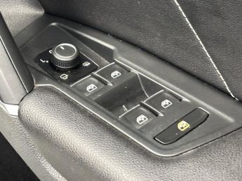 VOLKSWAGEN TIGUAN 2.0 BiTDI R-Line SUV 5 Door Diesel Automatic DSG 4Motion White E