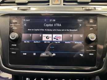 VOLKSWAGEN TIGUAN 2.0 BiTDI R-Line SUV 5 Door Diesel Automatic DSG 4Motion White E