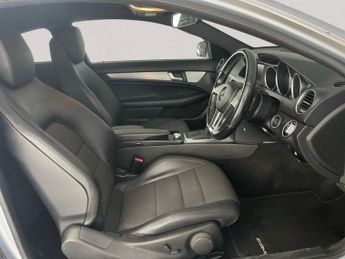 MERCEDES-BENZ C CLASS 2.1 C220 CDI BlueEfficiency AMG Sport Coupe 2dr Diesel G-Tronic+