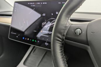 TESLA Model 3 Standard Range Plus Saloon 4dr Electric Auto RWD (241 bhp)