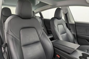 TESLA Model 3 Standard Range Plus Saloon 4dr Electric Auto RWD (241 bhp)