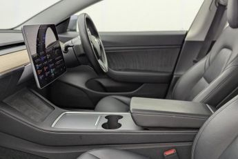 TESLA Model 3 Standard Range Plus Saloon 4dr Electric Auto RWD (241 bhp)