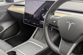 TESLA Model 3 Standard Range Plus Saloon 4dr Electric Auto RWD (241 bhp)