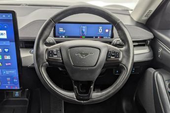 FORD MUSTANG MACH-E Standard Range 70kWh SUV 5dr Electric Automatic (269 ps)