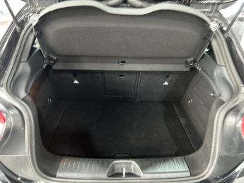 MERCEDES-BENZ A-CLASS 2.1 A200d AMG Line Hatchback 5dr Diesel 7G-DCT Euro 6 (s/s) (136