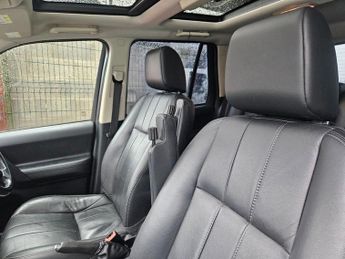 LAND ROVER FREELANDER 2 2.2 TD4 HSE SUV 5dr Diesel CommandShift 4WD Euro 5 (150 ps)