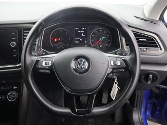 VOLKSWAGEN T-ROC 2.0 TDI SE SUV 5dr Diesel DSG Euro 6 (s/s) (150 ps)
