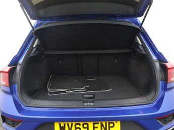 VOLKSWAGEN T-ROC 2.0 TDI SE SUV 5dr Diesel DSG Euro 6 (s/s) (150 ps)
