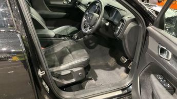 VOLVO XC40 1.5h T4 Recharge 10.7kWh R-Design SUV 5dr Petrol Plug-in Hybrid 