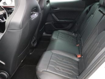 CUPRA FORMENTOR 1.4 eHybrid 12.8kWh V2 SUV 5dr Petrol Plug-in Hybrid DSG Euro 6 