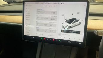 TESLA Model 3 Standard Range Plus Saloon 4dr Electric Auto RWD (241 bhp)