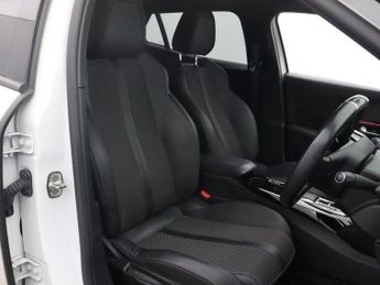 PEUGEOT E-2008 50kWh GT SUV 5dr Electric Auto (7kW Charger) (136 ps)