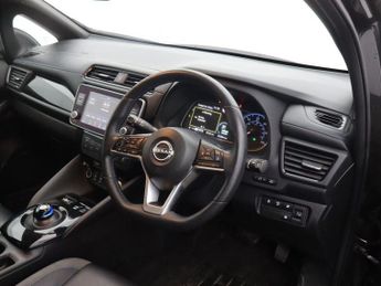 NISSAN LEAF 59kWh e+ Tekna Hatchback 5dr Electric Auto (217 ps)