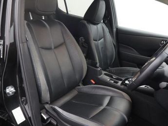 NISSAN LEAF 59kWh e+ Tekna Hatchback 5dr Electric Auto (217 ps)