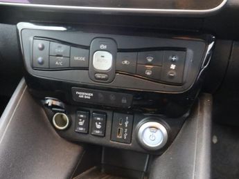 NISSAN LEAF 59kWh e+ Tekna Hatchback 5dr Electric Auto (217 ps)