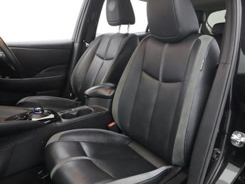 NISSAN LEAF 59kWh e+ Tekna Hatchback 5dr Electric Auto (217 ps)