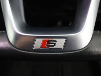 AUDI Q3 2.0 TDI 35 Edition 1 SUV 5dr Diesel Manual quattro Euro 6 (s/s) 