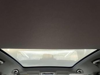 LAND ROVER RANGE ROVER VELAR 2.0 Range Rover Velar R-Dynamic HSE PHEV Auto 4WD 5dr