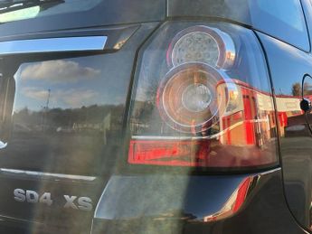 LAND ROVER FREELANDER 2 2.2 SD4 XS SUV 5dr Diesel CommandShift 4WD Euro 5 (190 ps)