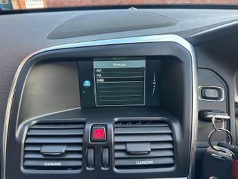 VOLVO XC60 2.4 D4 SE Lux Nav SUV 5dr Diesel Auto AWD Euro 6 (s/s) (190 ps)