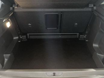 VAUXHALL GRANDLAND 1.2 Ultimate SUV 5dr Petrol Hybrid e-DCT Euro 6 (s/s) (136 ps)