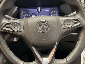 VAUXHALL GRANDLAND 1.2 Ultimate SUV 5dr Petrol Hybrid e-DCT Euro 6 (s/s) (136 ps)