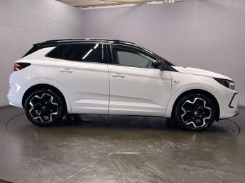 VAUXHALL GRANDLAND 1.2 Ultimate SUV 5dr Petrol Hybrid e-DCT Euro 6 (s/s) (136 ps)